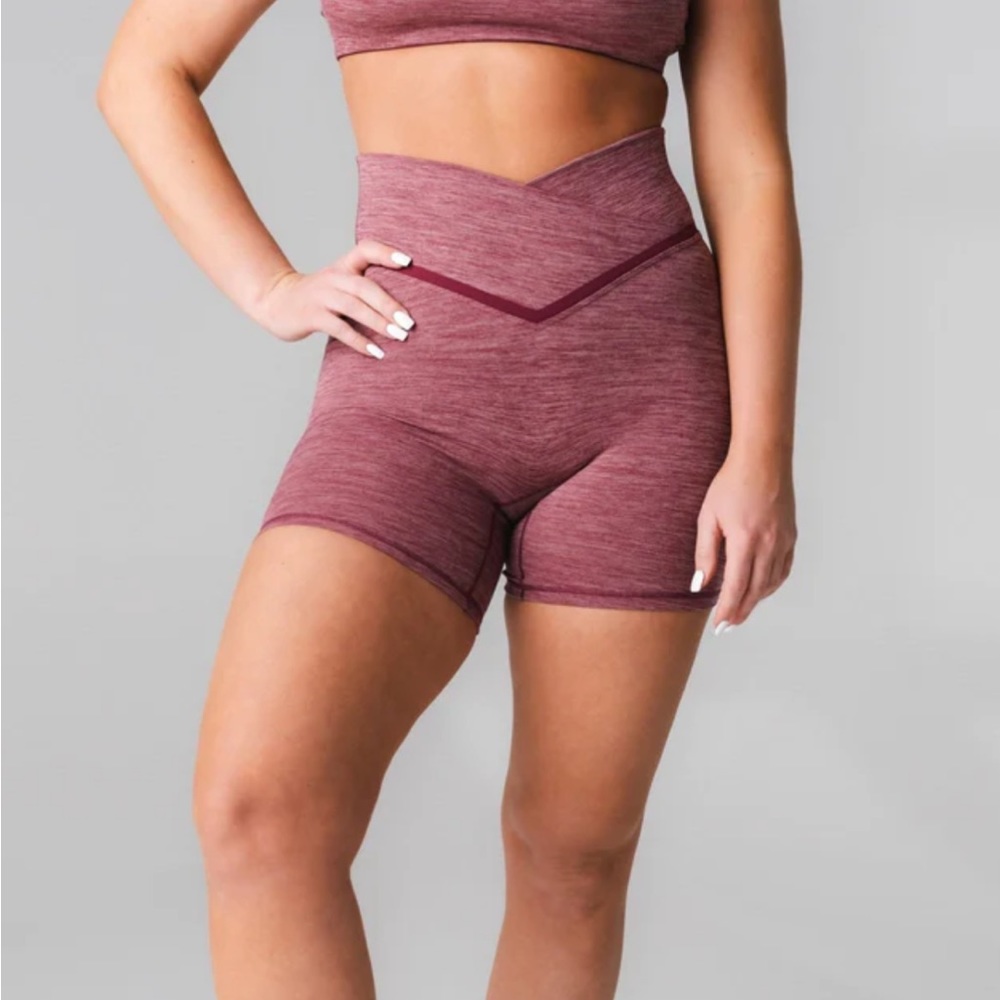 Vitality Balance Daydream V Volley Short - Blackberry Rose